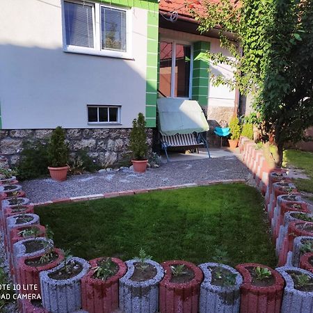Apartman Lucky 5 Izbovy Rodinny Dom Zewnętrze zdjęcie