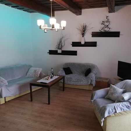 Apartman Lucky 5 Izbovy Rodinny Dom Zewnętrze zdjęcie