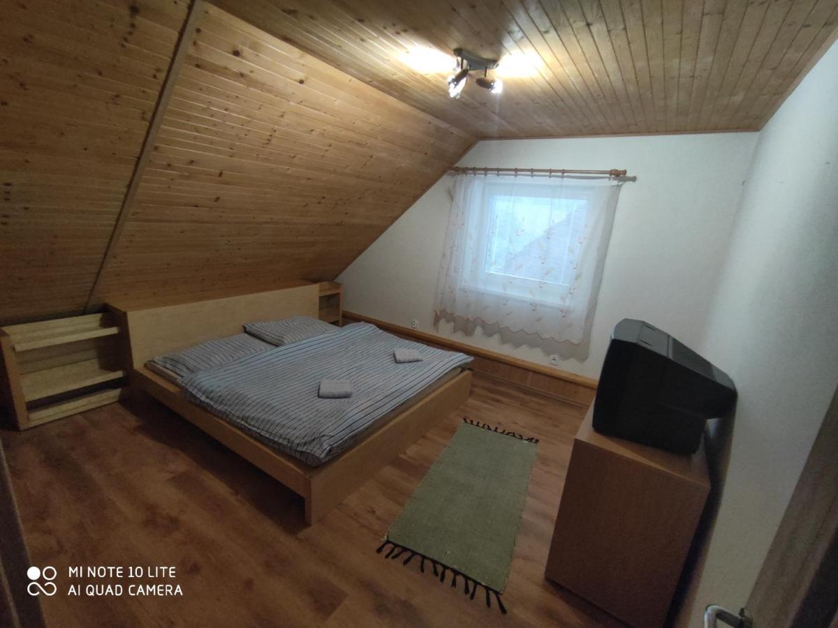 Apartman Lucky 5 Izbovy Rodinny Dom Zewnętrze zdjęcie