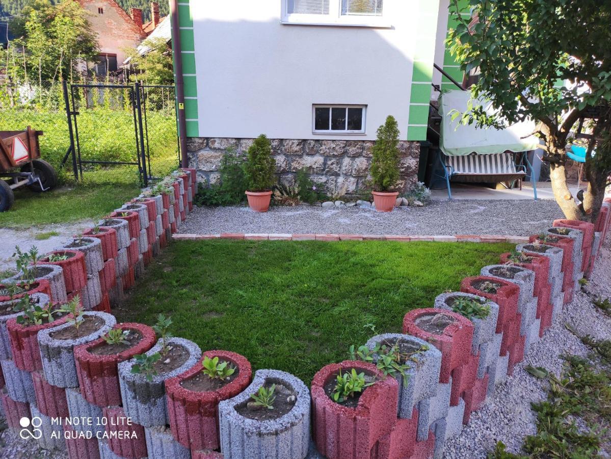 Apartman Lucky 5 Izbovy Rodinny Dom Zewnętrze zdjęcie