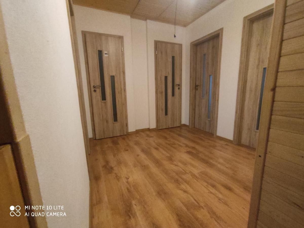 Apartman Lucky 5 Izbovy Rodinny Dom Zewnętrze zdjęcie