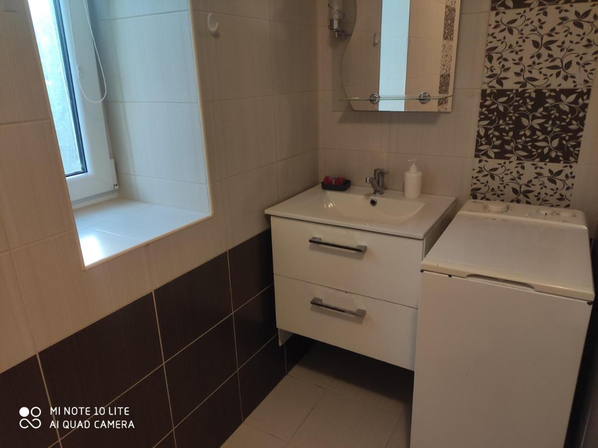 Apartman Lucky 5 Izbovy Rodinny Dom Zewnętrze zdjęcie